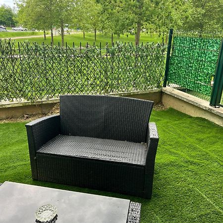 Appartement 5Min Gare Rer Disneyland Paris Val D'Europe La Vallee Village Parking Inclus Montevrain Ngoại thất bức ảnh