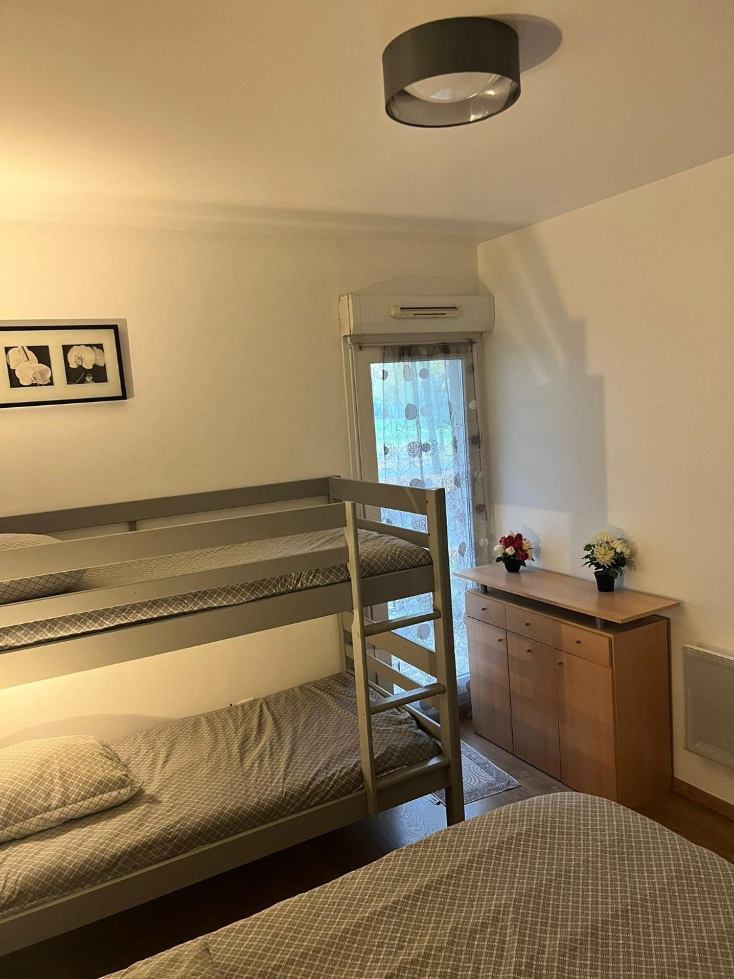 Appartement 5Min Gare Rer Disneyland Paris Val D'Europe La Vallee Village Parking Inclus Montevrain Ngoại thất bức ảnh